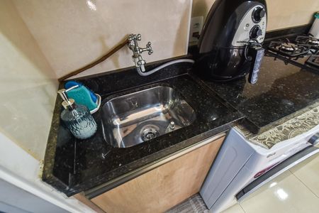 Cozinha de apartamento para alugar com 2 quartos, 47m² em Sé, São Paulo