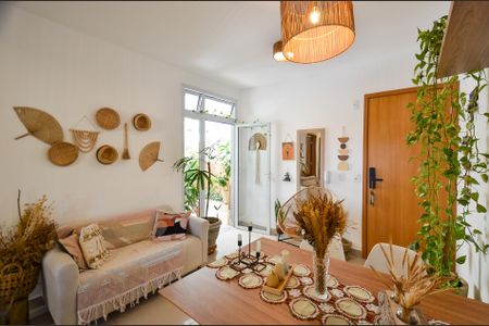 Sala Ambientes de apartamento para alugar com 2 quartos, 53m² em Colégio Batista, Belo Horizonte