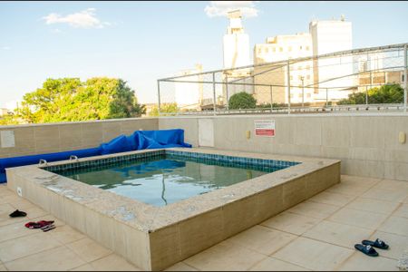 Apartamento para alugar com 64m², 2 quartos e 1 vaga