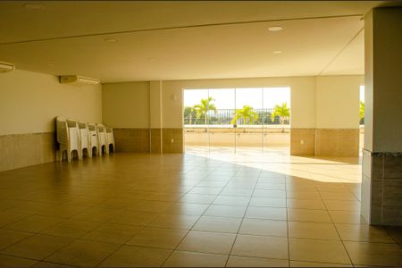 Apartamento à venda com 2 quartos, 64m² em Setor Negrão de Lima, Goiânia