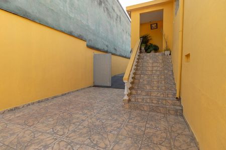 Escada de entrada de casa à venda com 4 quartos, 270m² em Cidade São Mateus, São Paulo