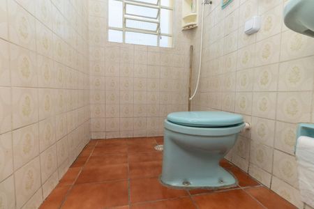 Banheiro de serviço de casa à venda com 4 quartos, 270m² em Cidade São Mateus, São Paulo