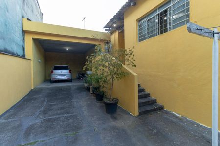 Quintal e garagem de casa à venda com 4 quartos, 270m² em Cidade São Mateus, São Paulo