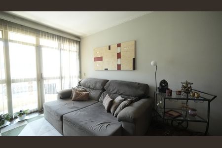 Sala de apartamento à venda com 3 quartos, 74m² em Jardim Bela Vista, Santo André