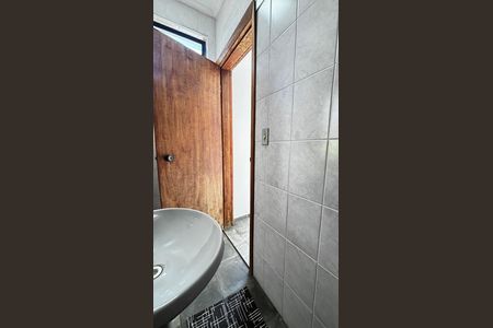 Quintal - Banheiro de casa para alugar com 3 quartos, 356m² em Vila Eldizia, Santo André