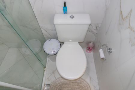 Apartamento à venda com 64m², 3 quartos e 1 vaga Apartamento à venda com 64m², 3 quartos e 1 vagaBanheiro