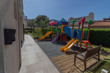 Apartamento à venda com 64m², 3 quartos e 1 vaga Apartamento à venda com 64m², 3 quartos e 1 vagaÁrea comum - Playground