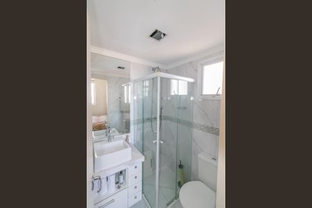 Apartamento à venda com 64m², 3 quartos e 1 vaga Apartamento à venda com 64m², 3 quartos e 1 vagaBanheiro da Suíte