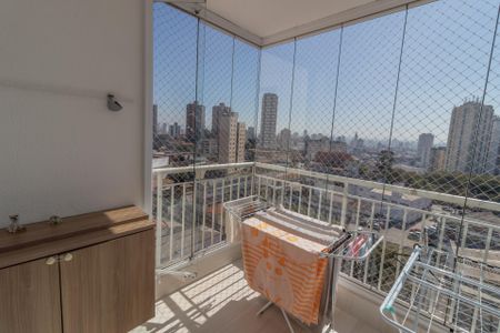 Apartamento à venda com 64m², 3 quartos e 1 vaga Apartamento à venda com 64m², 3 quartos e 1 vagaVaranda da Sala