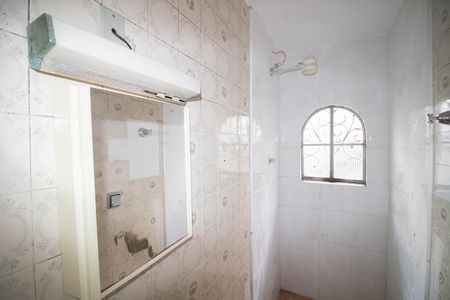 Banheiro social de casa para alugar com 1 quarto, 40m² em Imirim, São Paulo