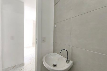 Banheiro de apartamento para alugar com 2 quartos, 43m² em Residencial Parque da Fazenda, Campinas