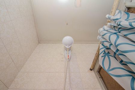 Banheiro de apartamento à venda com 3 quartos, 90m² em São João, Porto Alegre
