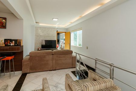 Apartamento à venda com 180m², 3 quartos e 3 vagas Apartamento à venda com 180m², 3 quartos e 3 vagasSala de TV