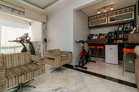 Apartamento à venda com 180m², 3 quartos e 3 vagas Apartamento à venda com 180m², 3 quartos e 3 vagasSala de TV