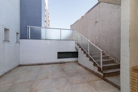 Apartamento à venda com 180m², 3 quartos e 3 vagas Apartamento à venda com 180m², 3 quartos e 3 vagasÁrea comum