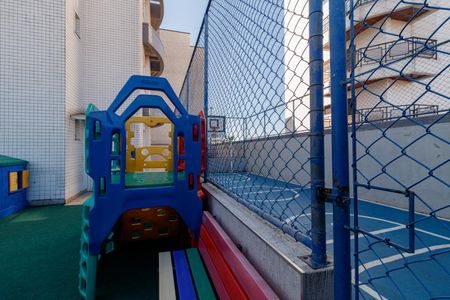 Apartamento à venda com 180m², 3 quartos e 3 vagas Apartamento à venda com 180m², 3 quartos e 3 vagasÁrea comum