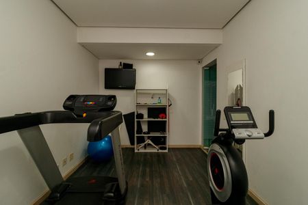 Apartamento à venda com 180m², 3 quartos e 3 vagas Apartamento à venda com 180m², 3 quartos e 3 vagasÁrea comum