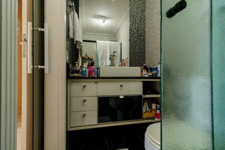 Apartamento à venda com 180m², 3 quartos e 3 vagas Apartamento à venda com 180m², 3 quartos e 3 vagasBanheiro da Suíte