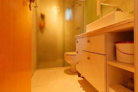 Apartamento à venda com 180m², 3 quartos e 3 vagas Apartamento à venda com 180m², 3 quartos e 3 vagasBanheiro