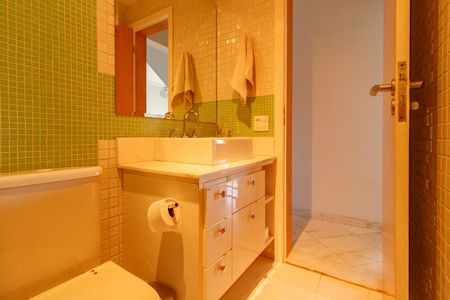 Banheiro de apartamento à venda com 3 quartos, 180m² em Vila Maria Alta, São Paulo