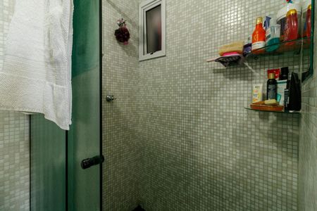 Apartamento à venda com 180m², 3 quartos e 3 vagas Apartamento à venda com 180m², 3 quartos e 3 vagasBanheiro da Suíte