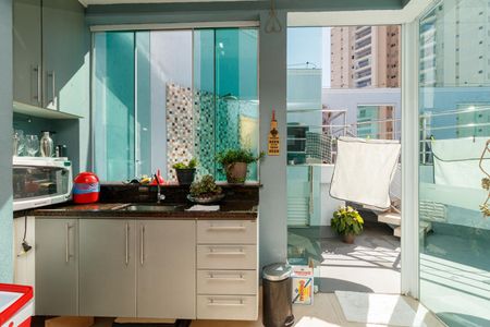 Apartamento à venda com 180m², 3 quartos e 3 vagas Apartamento à venda com 180m², 3 quartos e 3 vagasÁrea de lazer