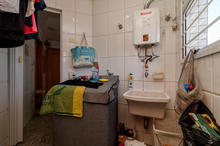 Apartamento à venda com 180m², 3 quartos e 3 vagas Apartamento à venda com 180m², 3 quartos e 3 vagasÁrea de Serviço