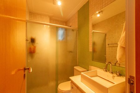Apartamento à venda com 180m², 3 quartos e 3 vagas Apartamento à venda com 180m², 3 quartos e 3 vagasBanheiro