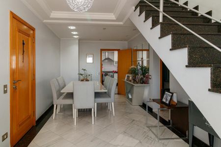 Apartamento à venda com 180m², 3 quartos e 3 vagas Apartamento à venda com 180m², 3 quartos e 3 vagasSala de Jantar