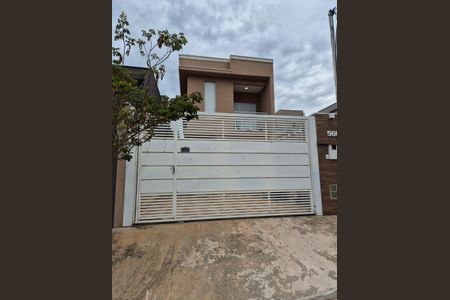 Fachada de casa de condomínio para alugar com 3 quartos, 260m² em Parque Jaguari (Fazendinha), Santana de Parnaíba