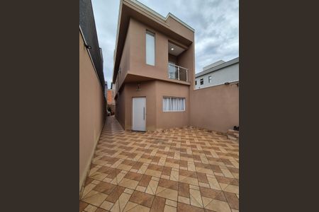 Quintal de casa de condomínio para alugar com 3 quartos, 260m² em Parque Jaguari (Fazendinha), Santana de Parnaíba