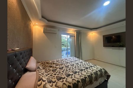 Casa de condomínio à venda com 209m², 3 quartos e 2 vagas Casa de condomínio à venda com 209m², 3 quartos e 2 vagasSuíte