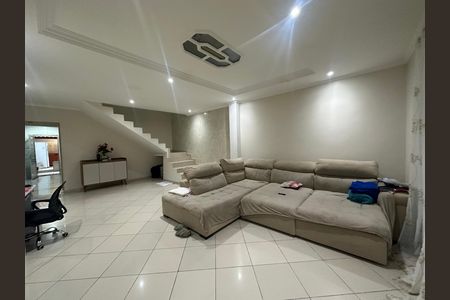 Casa de condomínio à venda com 209m², 3 quartos e 2 vagas Casa de condomínio à venda com 209m², 3 quartos e 2 vagasSala