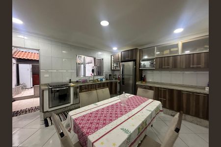 Casa de condomínio à venda com 209m², 3 quartos e 2 vagas Casa de condomínio à venda com 209m², 3 quartos e 2 vagasCozinha