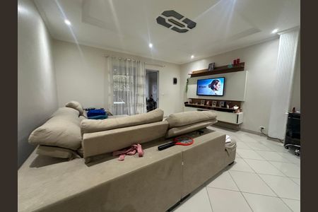 Casa de condomínio à venda com 209m², 3 quartos e 2 vagas Casa de condomínio à venda com 209m², 3 quartos e 2 vagasSala
