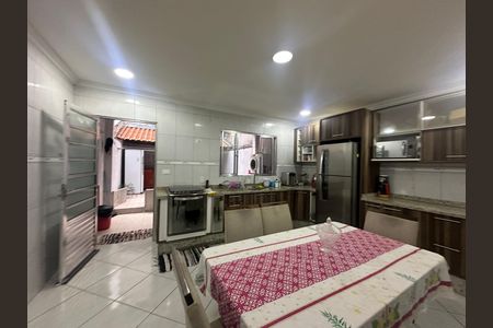 Casa de condomínio à venda com 209m², 3 quartos e 2 vagas Casa de condomínio à venda com 209m², 3 quartos e 2 vagasCozinha