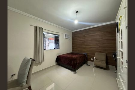 Casa de condomínio à venda com 209m², 3 quartos e 2 vagas Casa de condomínio à venda com 209m², 3 quartos e 2 vagasQuarto 2