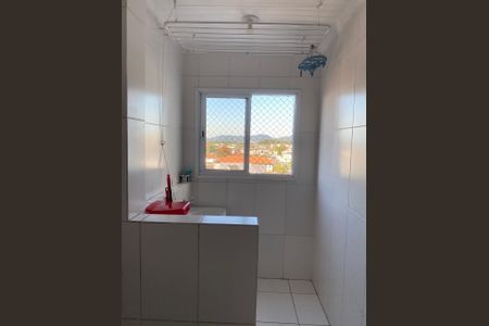 Área de serviço de apartamento para alugar com 2 quartos, 45m² em Vila Sonia, Praia Grande