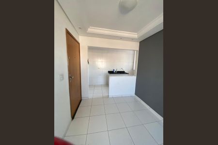 Sala de apartamento para alugar com 2 quartos, 45m² em Vila Sonia, Praia Grande