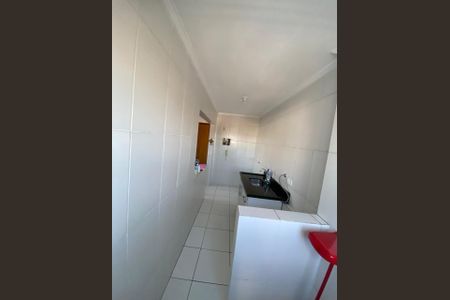 Banheiro de apartamento para alugar com 2 quartos, 45m² em Vila Sonia, Praia Grande