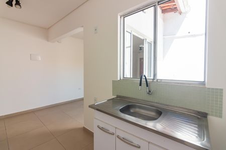 Cozinha de casa para alugar com 1 quarto, 48m² em Presidente Altino, Osasco