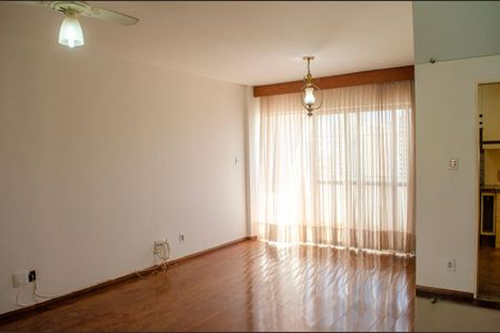 Apartamento à venda com 3 quartos, 112m² em Jardim Goiás, Goiânia
