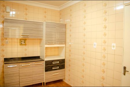 Apartamento à venda com 3 quartos, 112m² em Jardim Goiás, Goiânia