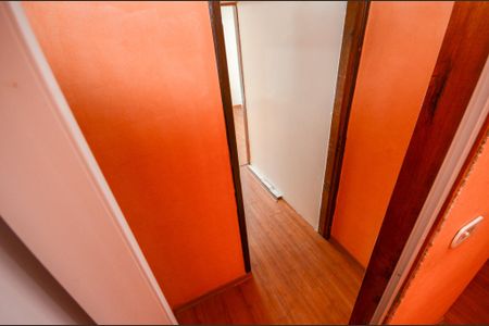 Corredor de casa para alugar com 2 quartos, 52m² em Jardim Cidade Pirituba, São Paulo