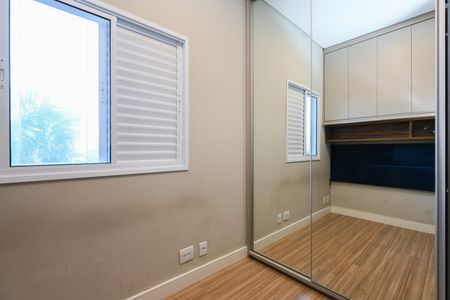 Quarto 1 de apartamento à venda com 2 quartos, 51m² em Jardim Monte Alegre, Taboão da Serra