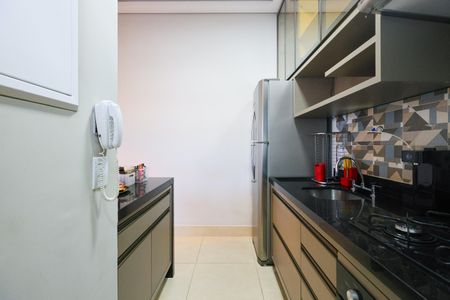 Cozinha de apartamento à venda com 2 quartos, 51m² em Jardim Monte Alegre, Taboão da Serra