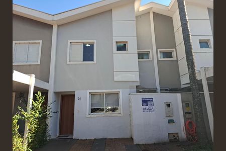 Fachada  de casa para alugar com 3 quartos, 140m² em Parque Sao Sebastiao, Ribeirão Preto