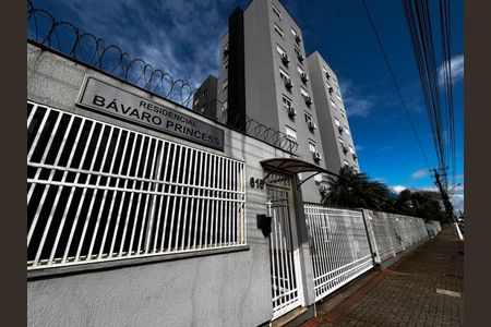 Fachada de apartamento para alugar com 2 quartos, 56m² em Vila Princesa Izabel, Cachoeirinha