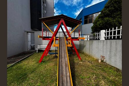 Área externa de apartamento para alugar com 2 quartos, 56m² em Vila Princesa Izabel, Cachoeirinha