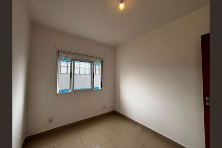 Quarto de apartamento para alugar com 2 quartos, 56m² em Vila Princesa Izabel, Cachoeirinha